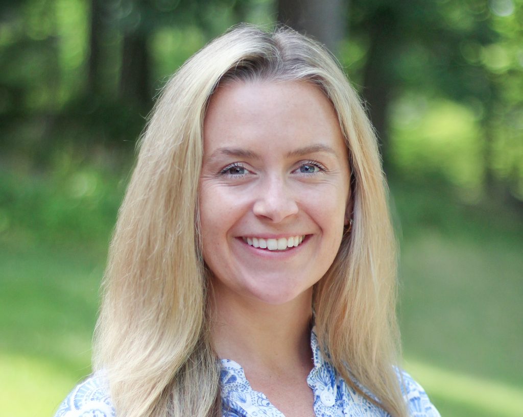 Headshot of Lauren Murphy.